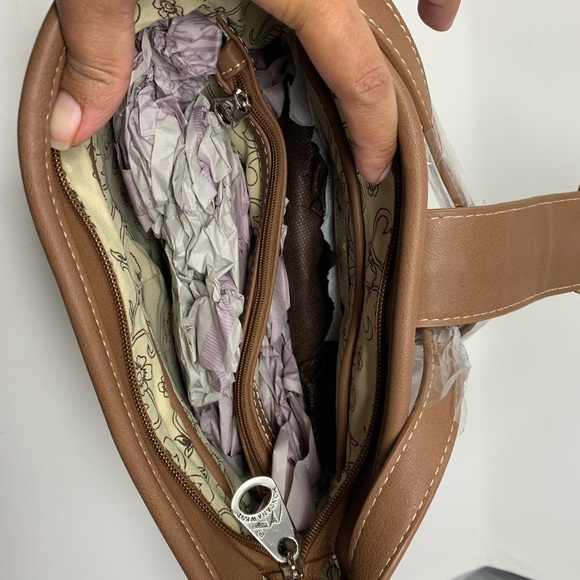 Montana west conceal handgun crossbody bag brown - Picture 8 of 8